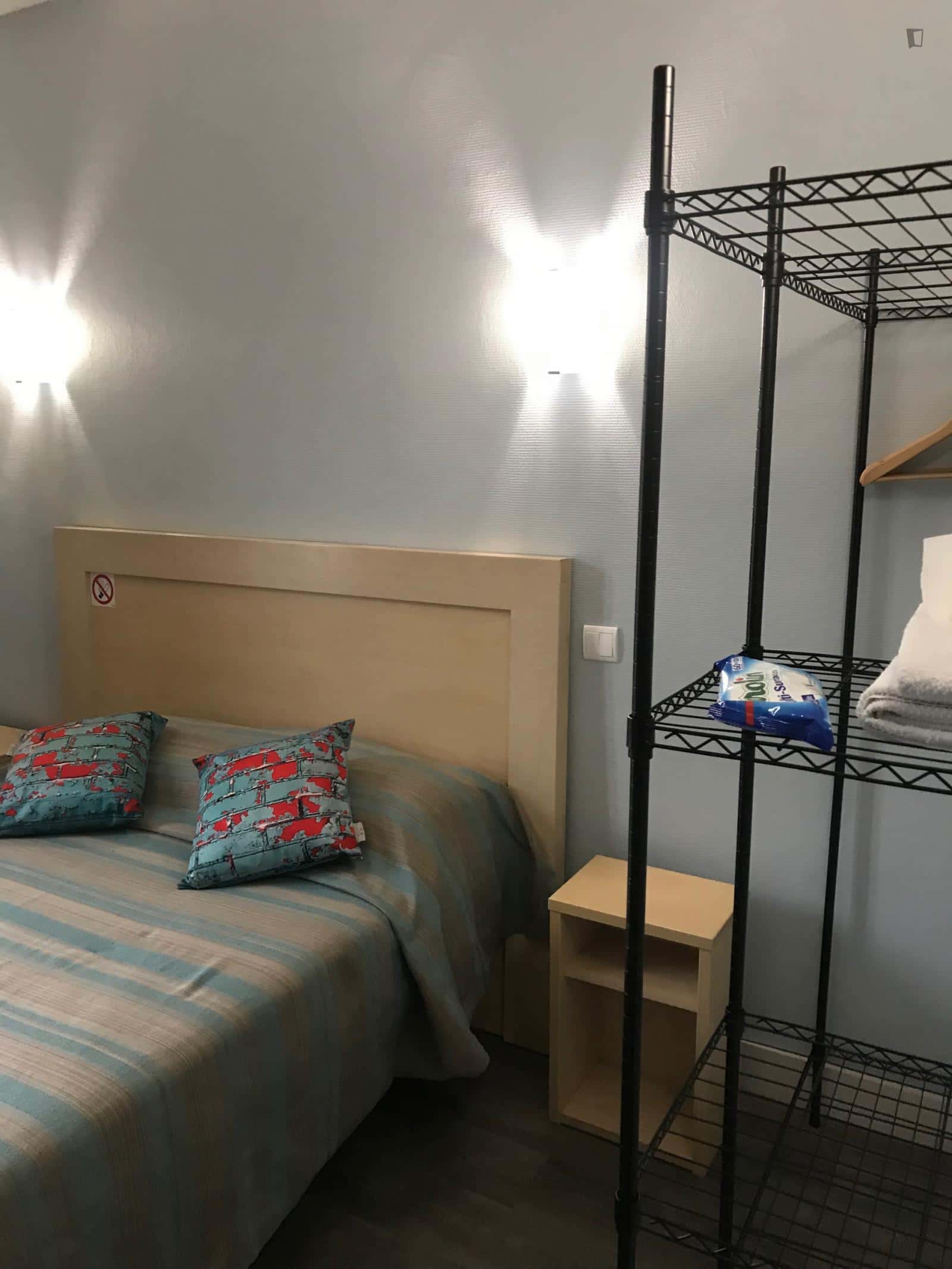  Chambre Dans Passage Kracher, Paris Avec 26 Chambres  -  Chambre dans Passage Kracher, Paris avec 26 chambres  - Gallery -  9