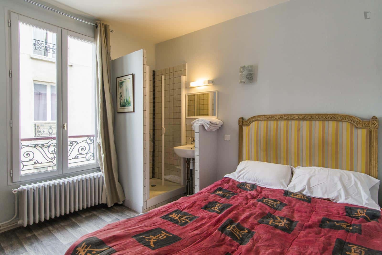  Chambre Dans Passage Kracher, Paris Avec 26 Chambres  -  Chambre dans Passage Kracher, Paris avec 26 chambres  - Gallery -  1