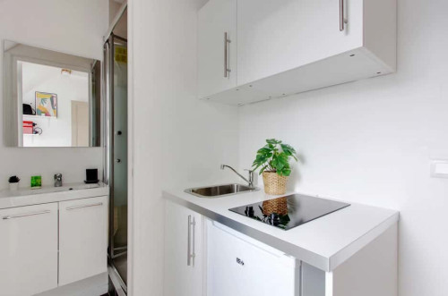 Chambre 2 - Place Victor Hugo / Trocadéro- BAIL MOBILITE