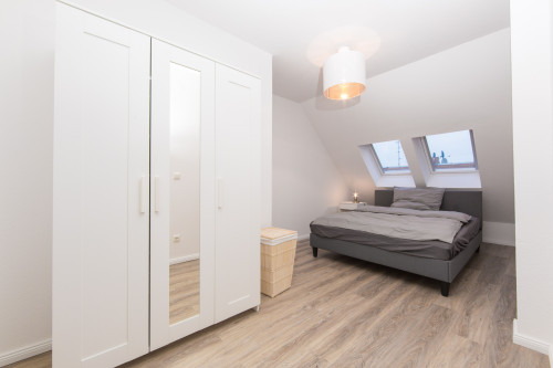 Comfortable, fully furnished studio