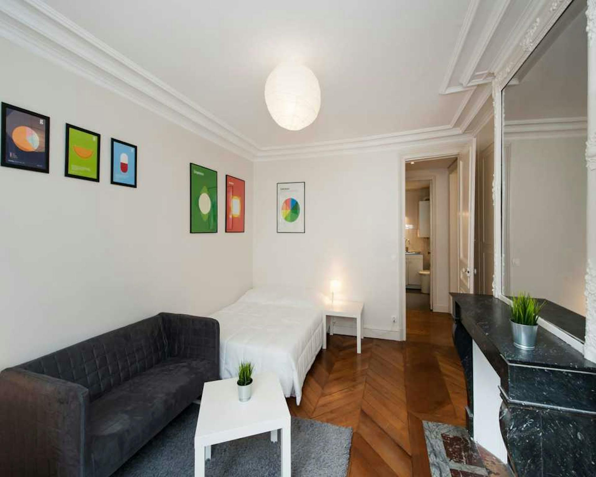  Private Room  -  Rue Rambuteau, Paris  - Gallery -  1