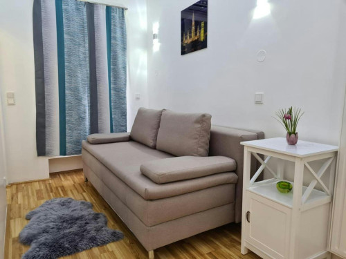 Goldschlagstraße, Vienna