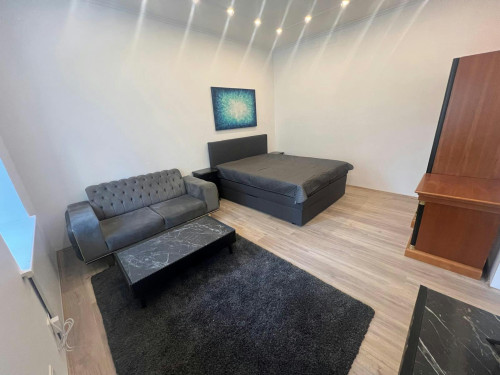 Goldschlagstraße, Vienna