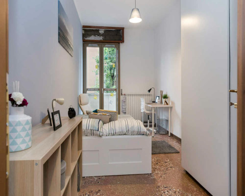 Viale Giovanni Vicini, Bologna