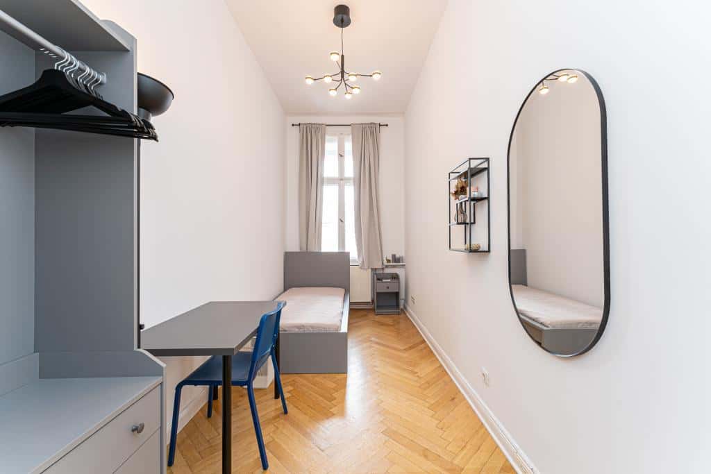  Zimmer In Der Uhlandstraße 29  -  Zimmer in der Uhlandstraße 29  - Gallery -  1