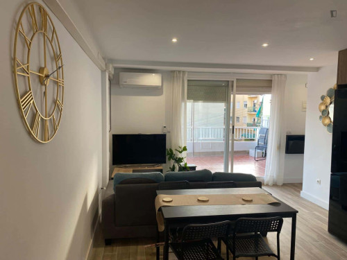 Room in Calle Alférez Díaz Sanchis, Alicante (Alacant) for 90 m² with 3 bedrooms - Gallery - 33