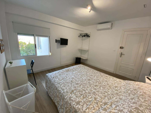 Room in Calle Alférez Díaz Sanchis, Alicante (Alacant) for 90 m² with 3 bedrooms - Gallery - 27