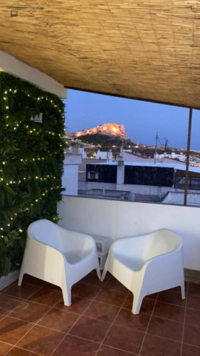 Room in Calle Alférez Díaz Sanchis, Alicante (Alacant) for 90 m² with 3 bedrooms - Gallery - 14