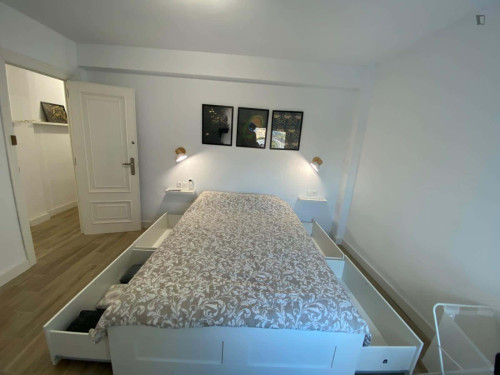 Room in Calle Alférez Díaz Sanchis, Alicante (Alacant) for 90 m² with 3 bedrooms - Gallery - 17