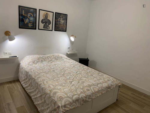 Room in Calle Alférez Díaz Sanchis, Alicante (Alacant) for 90 m² with 3 bedrooms - Gallery - 22