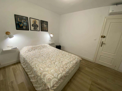 Room in Calle Alférez Díaz Sanchis, Alicante (Alacant) for 90 m² with 3 bedrooms - Gallery - 32