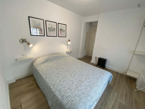 Room in Calle Alférez Díaz Sanchis, Alicante (Alacant) for 90 m² with 3 bedrooms - Gallery - 10