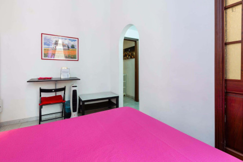 Room in Via Matteo Boiardo, Roma for 110 m² with 6 bedrooms