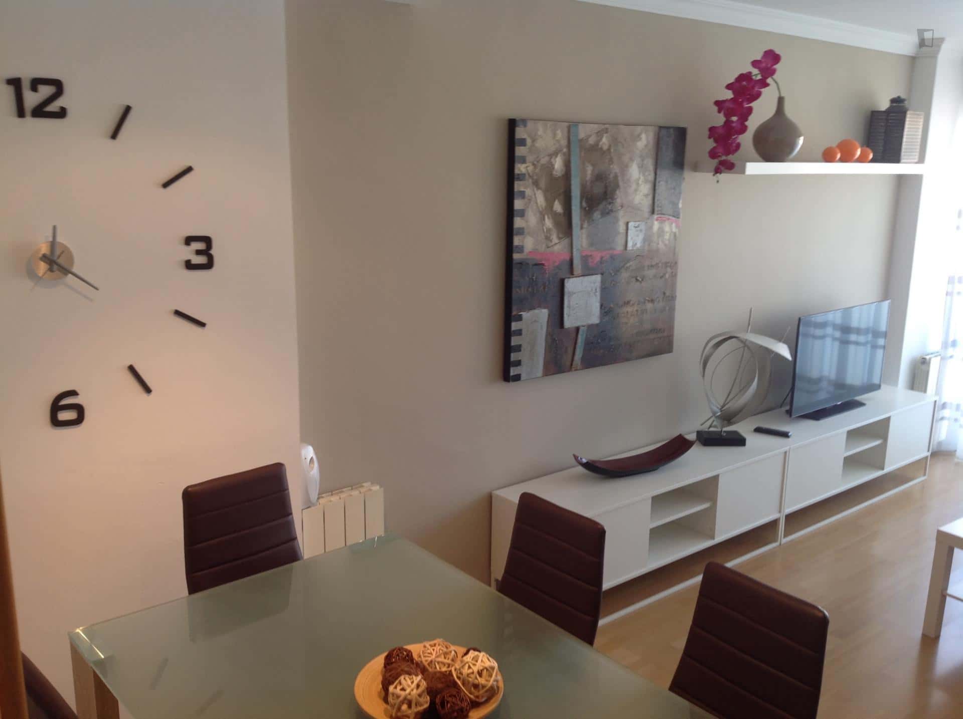  Apartment In Carrer Dels Voluntaris, Terrassa For 81 M² With 3 Bedrooms  -  Apartment in Carrer dels Voluntaris, Terrassa for 81 m² with 3 bedrooms  - Gallery -  2