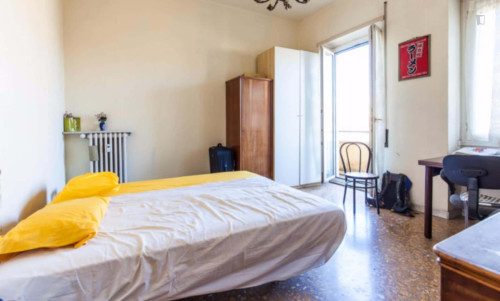 Room in Via Federico Ozanam, Roma for 110 m² with 3 bedrooms
