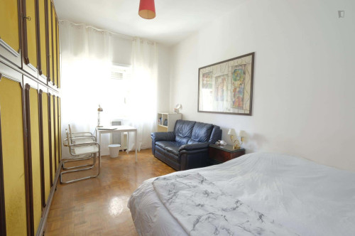 Room in Via Pietro Mascagni, Roma for 140 m² with 4 bedrooms