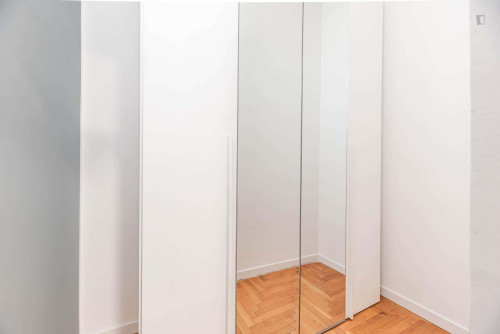 Room in Via Ognissanti, Padova for 120 m² with 8 bedrooms