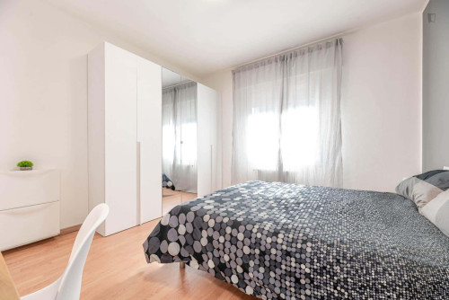 Room in Via Ansuino da Forlì, Padova for 80 m² with 3 bedrooms