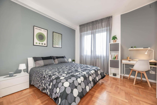 Room in Via Ognissanti, Padova for 120 m² with 8 bedrooms