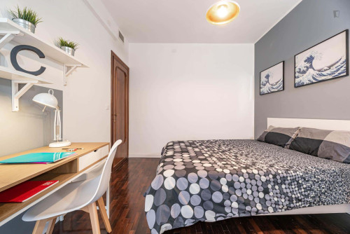 Room in Via Paolo Paruta, Padova for 120 m² with 6 bedrooms