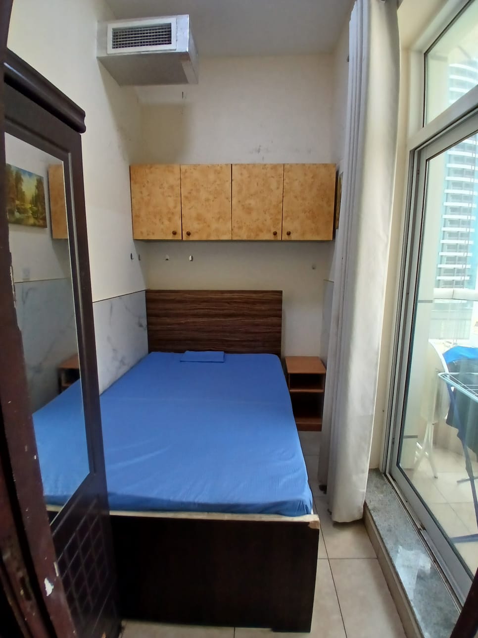  STANDARD PARTITION WITH BALCONY VIEW  -  Capitol Tower  - Gallery -  1