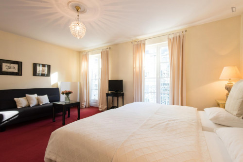 1-Bedroom apartment near Alte Oper metro station