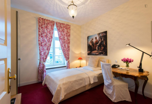 Studio near Alte Oper metro station