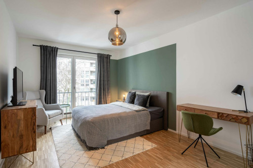 Tauroggener Straße, Berlin