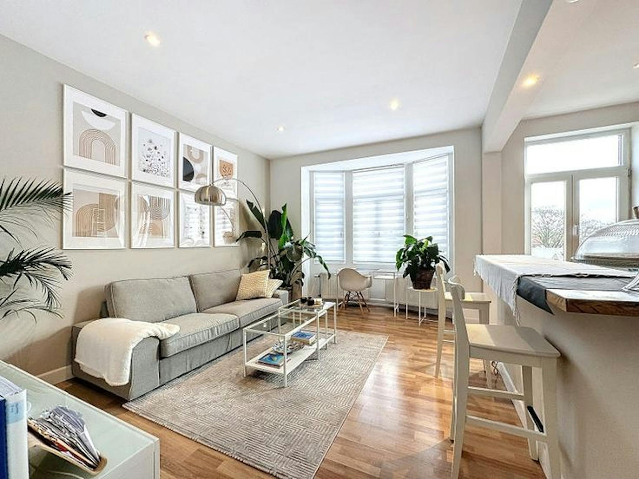  Entire Place  -  Rue de Hennin, Ixelles  - Gallery -  1