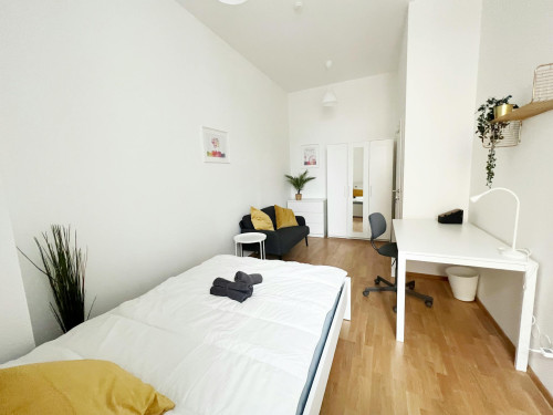 Triester Straße, Vienna