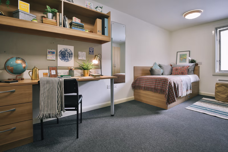  Classic Bigger Studio  -  Victoria Court  - Gallery -  1