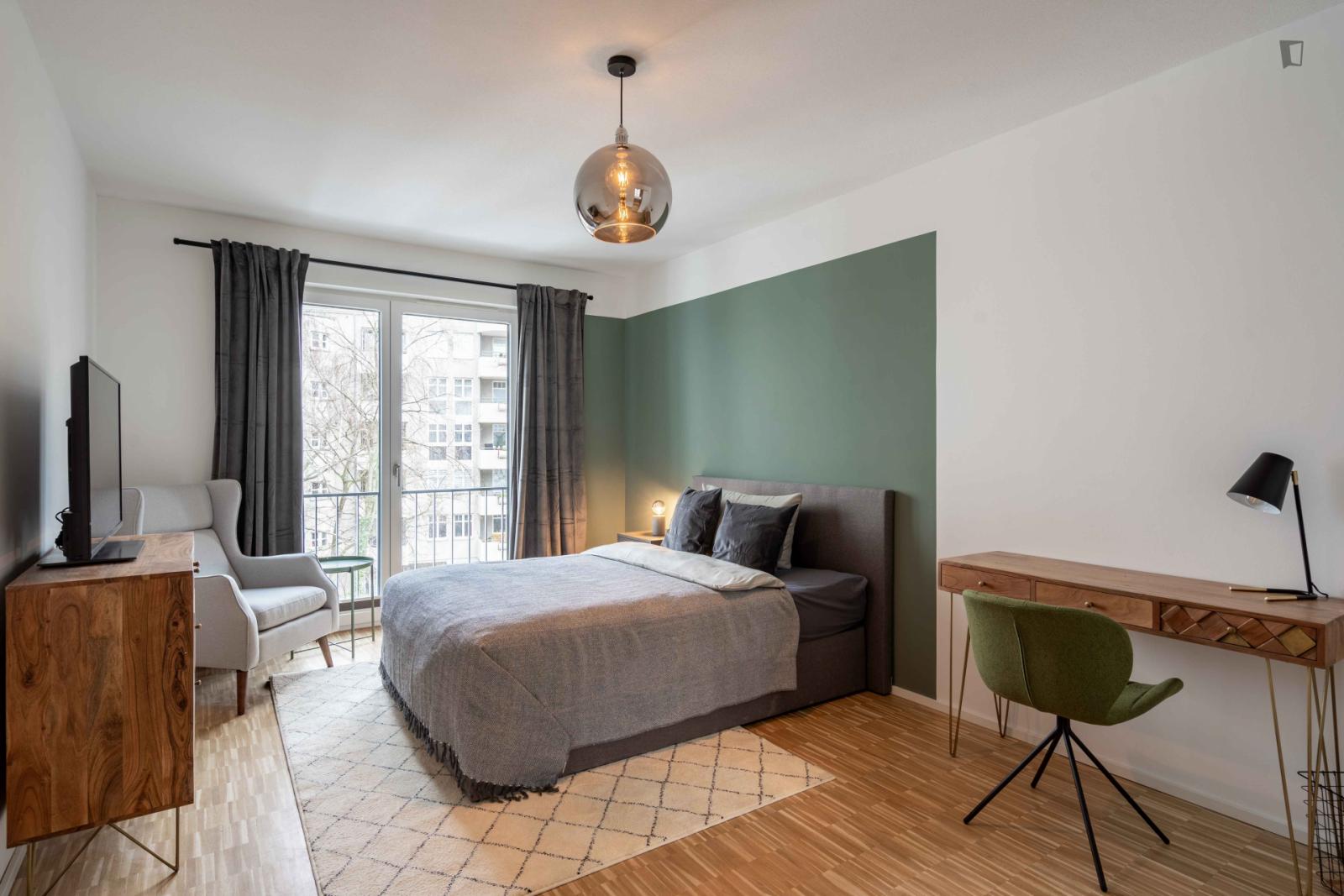  Ample Double Bedroom In The Moabit Area  -  Ample double bedroom in the Moabit area  - Gallery -  1