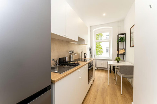 Bright single bedroom in residential Oberschöneweide  - Gallery -  5