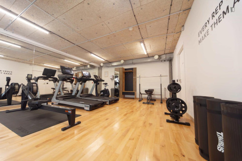 Sublime double ensuite bedroom in 15th arrondissement