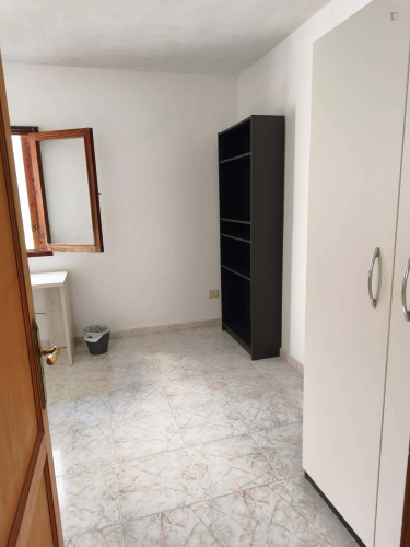 Room in Calle Capitán Eliseo López Orduña, Las Palmas de Gran Canaria for 100 m² with 5 bedrooms  - Gallery -  5