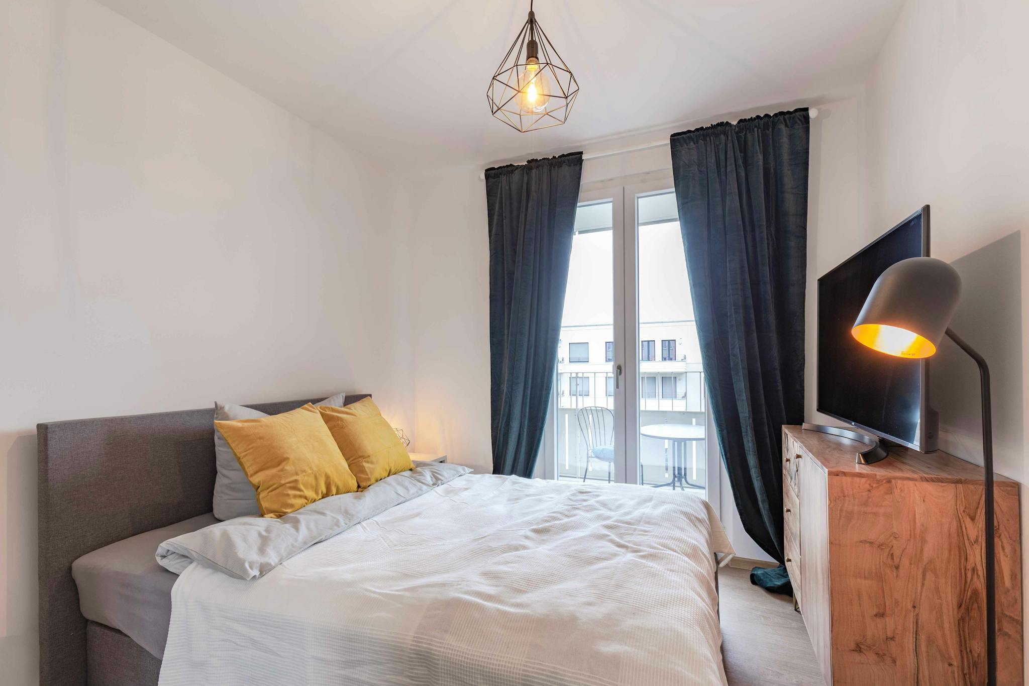  Private Room  -  Klara-Franke-Straße, Berlin  - Gallery -  1