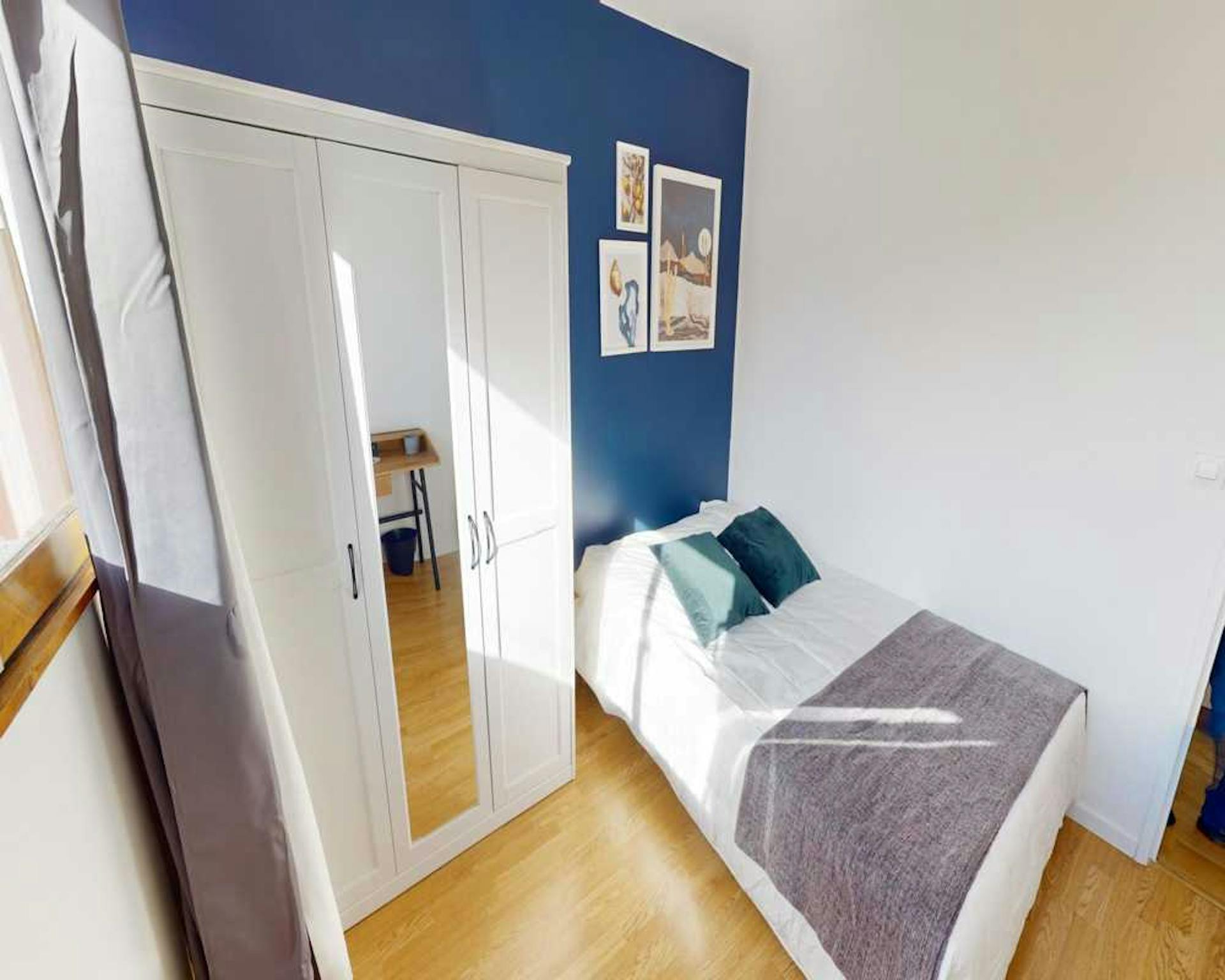  Private Room  -  Rue Riquet, Paris  - Gallery -  1