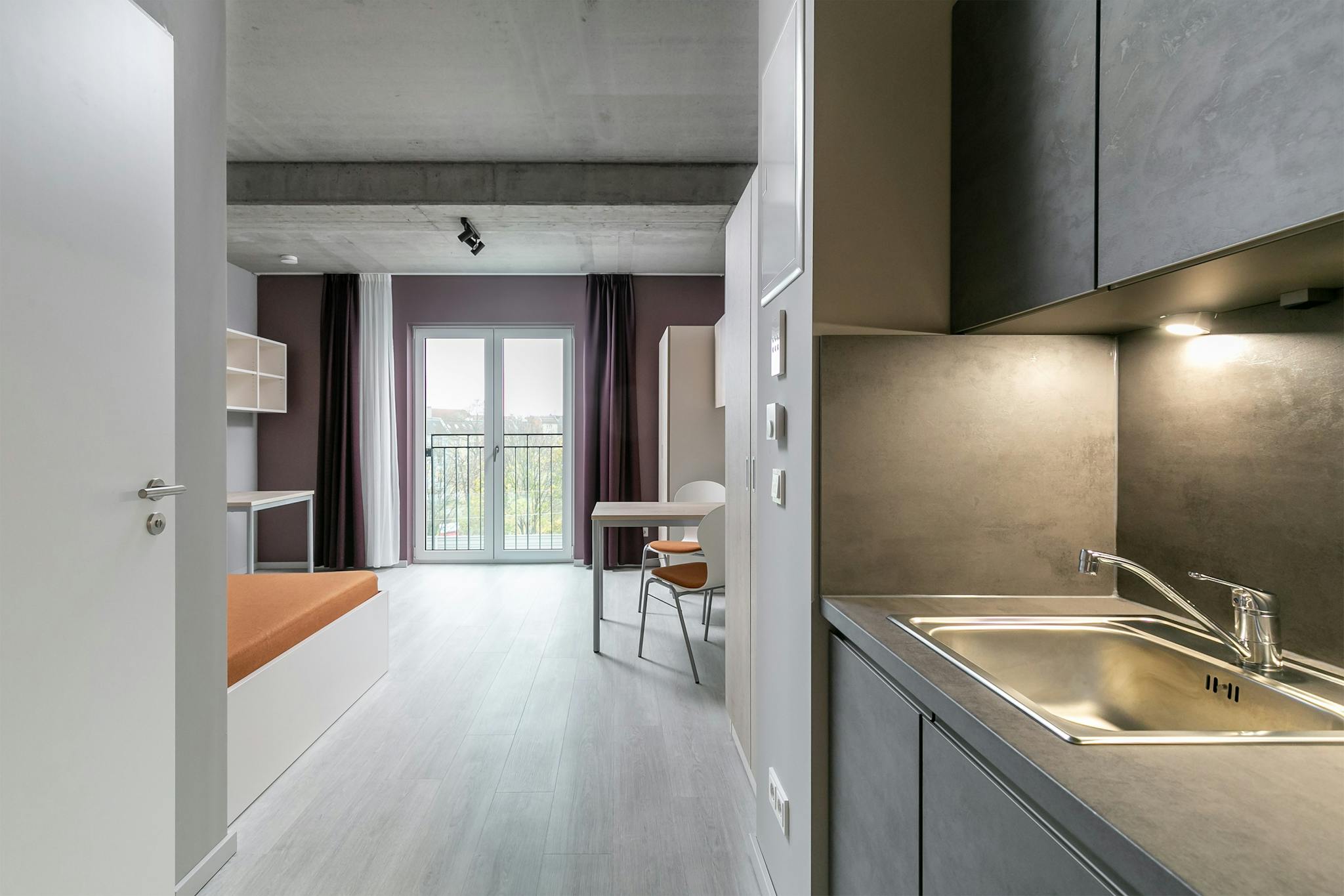  Entire Place  -  Mühlenstraße, Berlin  - Gallery -  1