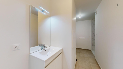 Sunny 1-bedroom apartment in Ivry-sur-Seine