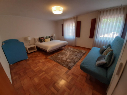 2-Bedroom apartment near Ribeira