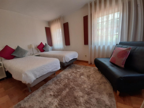 2-Bedroom apartment near Ribeira
