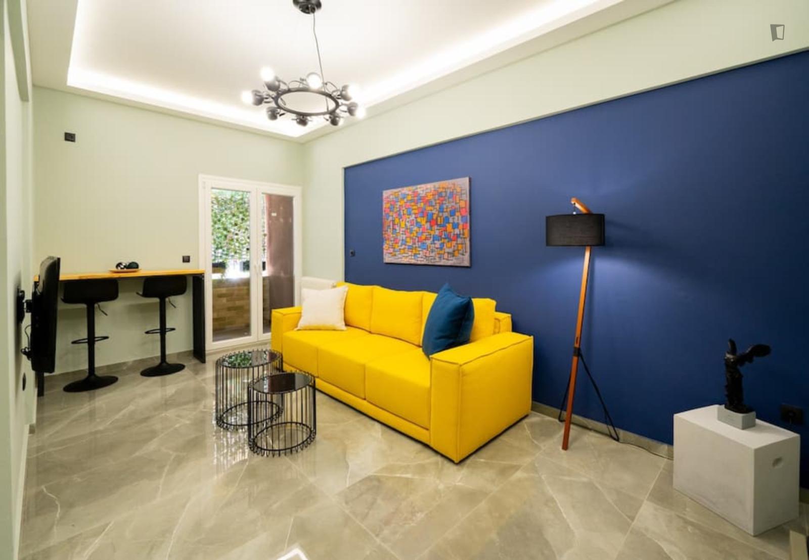  Appealing 2- Bedroom Apartment Near Neapoli  -  Appealing 2- bedroom apartment near Neapoli  - Gallery -  1