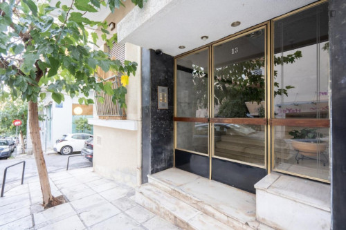 Charming 2-bedroom apartment near Pangrati