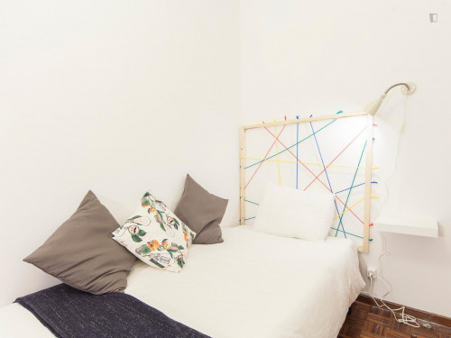 Appealing single bedroom close to Anjos metro station