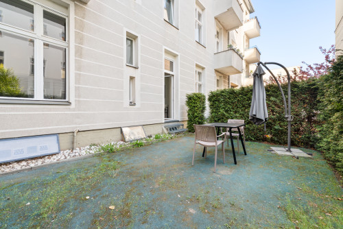 Charming 2 Bedroom Apartment in Steglitz