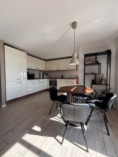Stylish 2-room penthouse apartment with a balcony and a view of the Frauenkirche — fully furnished in Dresden  - Gallery -  5