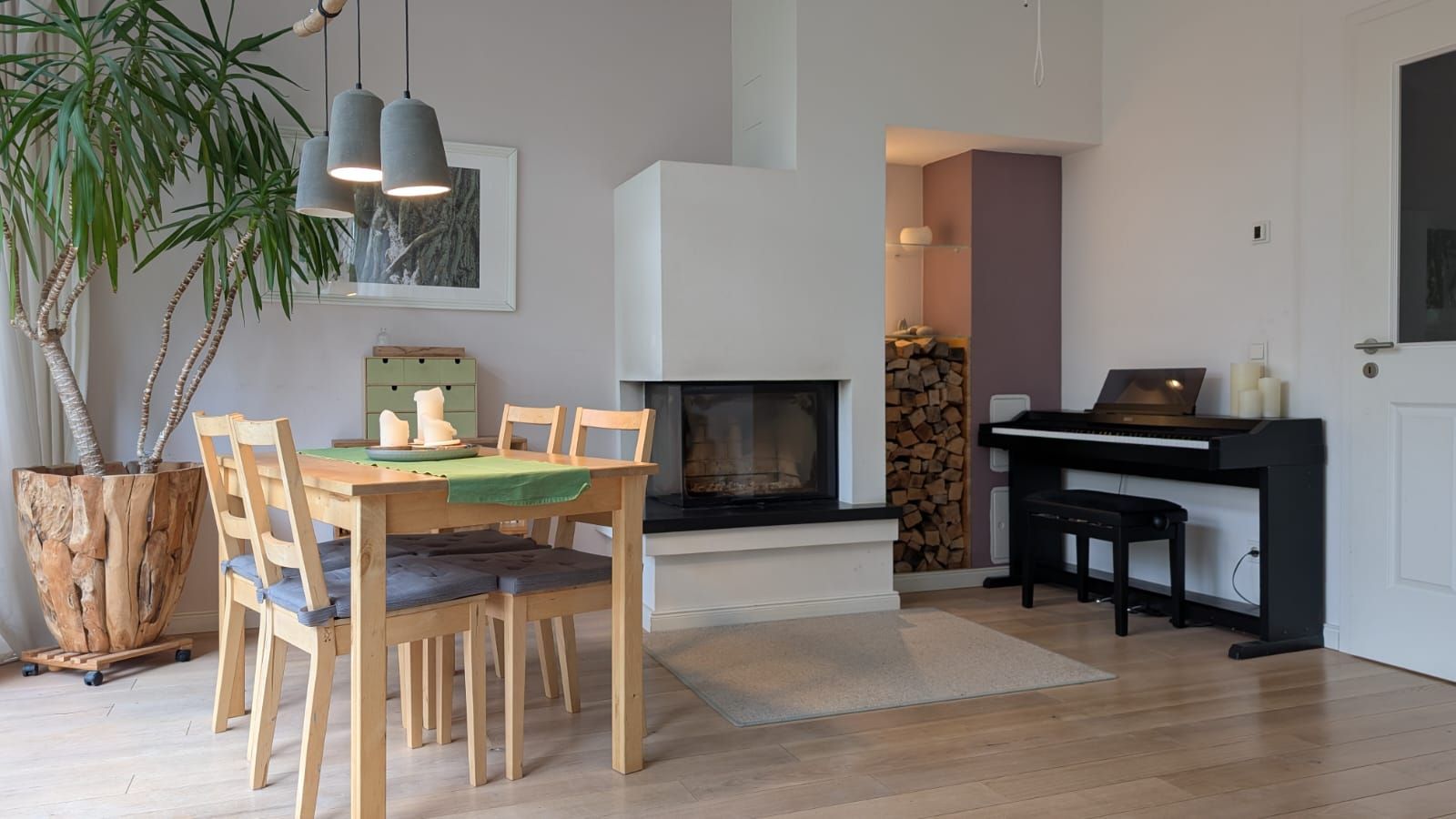  Modern Furnished Semi-Detached House With A View Of Greenery In Bergisch Gladbach.  -  Modern furnished semi-detached house with a view of greenery in Bergisch Gladbach.  - Gallery -  23