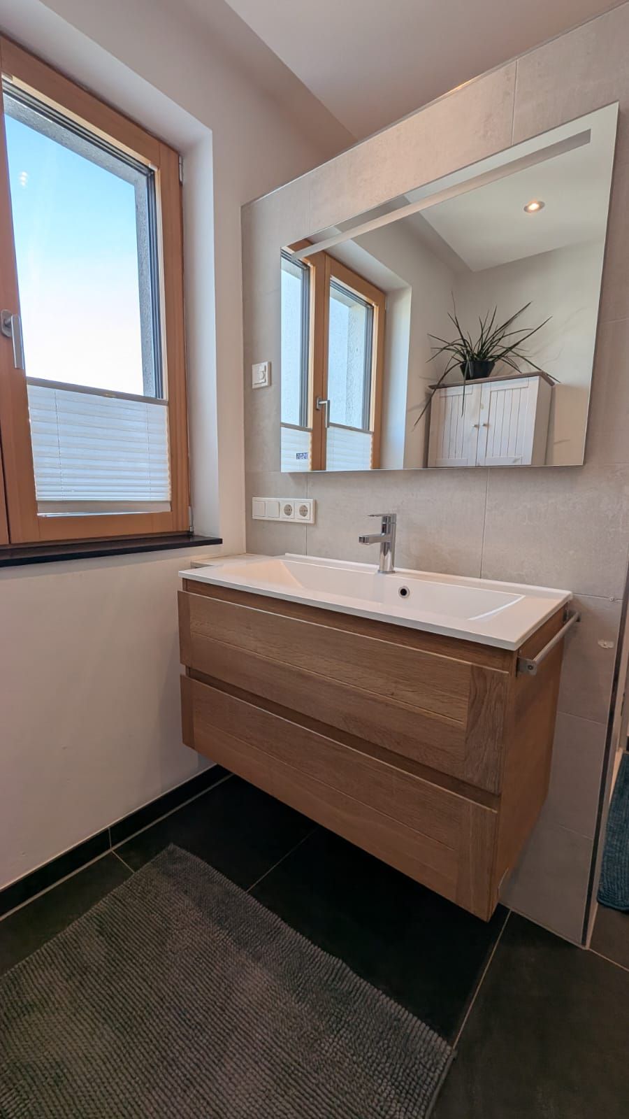  Modern Furnished Semi-Detached House With A View Of Greenery In Bergisch Gladbach.  -  Modern furnished semi-detached house with a view of greenery in Bergisch Gladbach.  - Gallery -  12