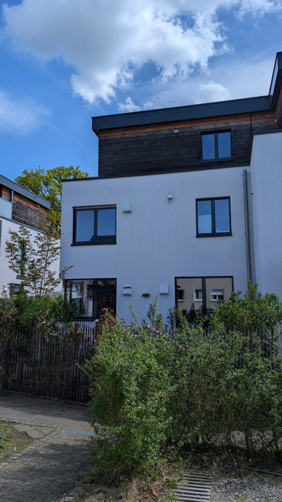  Modern Furnished Semi-Detached House With A View Of Greenery In Bergisch Gladbach.  -  Modern furnished semi-detached house with a view of greenery in Bergisch Gladbach.  - Gallery -  6