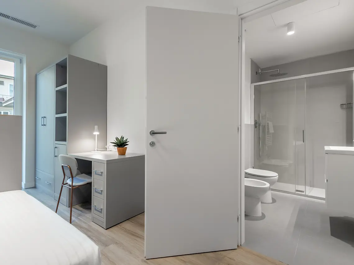 Deluxe Double Room - S4 - Gallery - 2